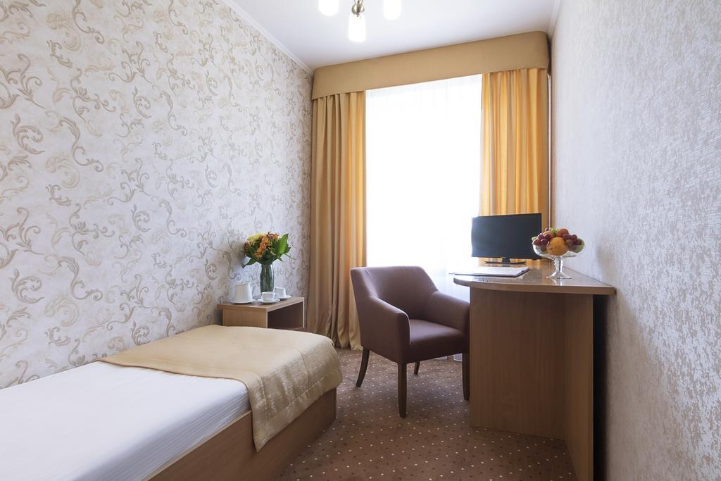 Mariot Medical Center Hotel Трускавец Екстериор снимка