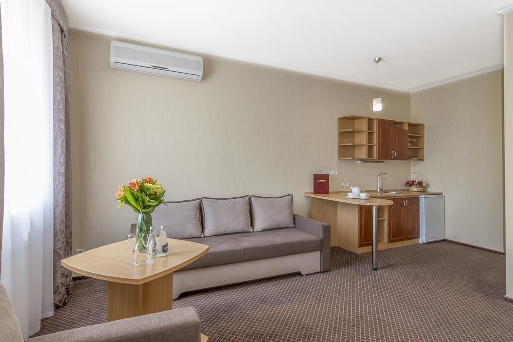 Mariot Medical Center Hotel Трускавец Екстериор снимка