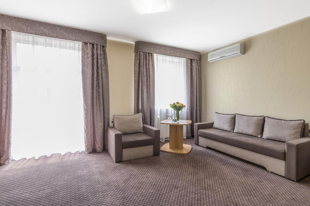 Mariot Medical Center Hotel Трускавец Екстериор снимка