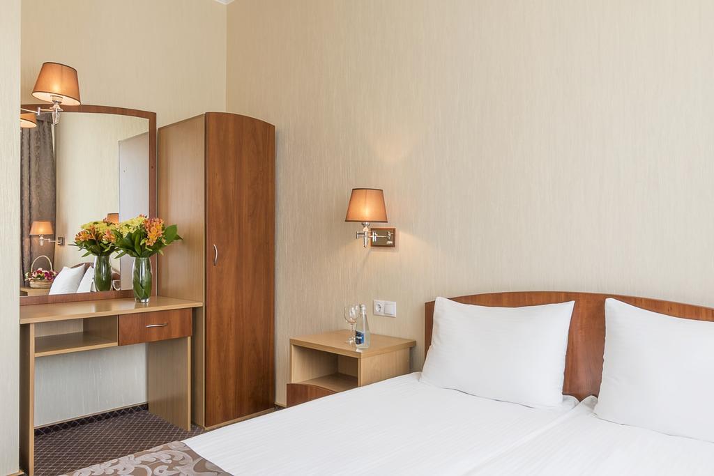 Mariot Medical Center Hotel Трускавец Екстериор снимка