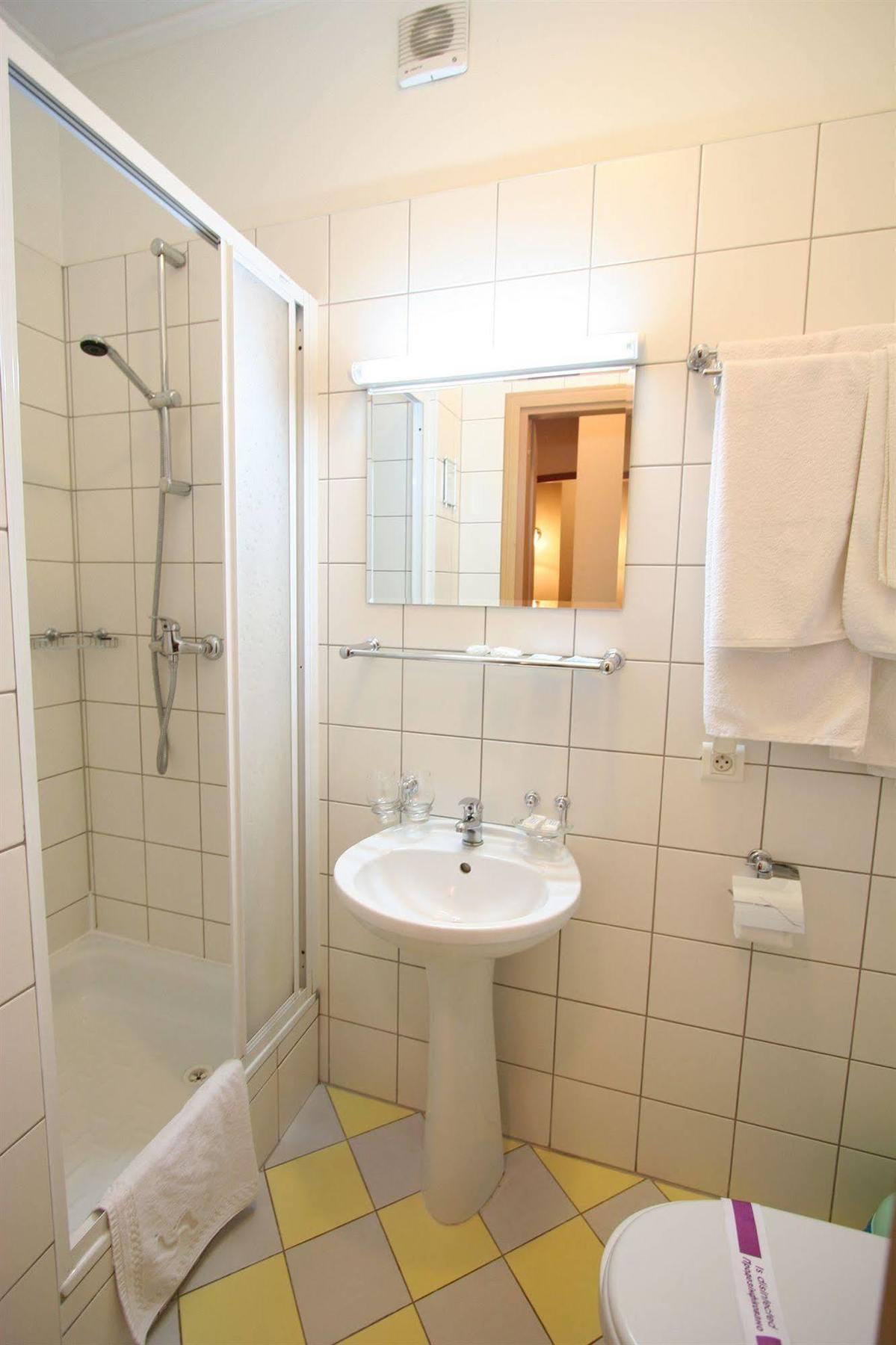 Mariot Medical Center Hotel Трускавец Екстериор снимка
